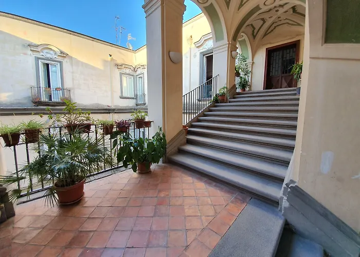 The Spanish Palace, Suites, Rooms, Apartments & Terraces Napoli