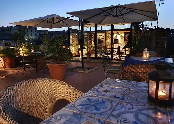 The Spanish Palace, Suites, Rooms, Apartments & Terraces Napoli